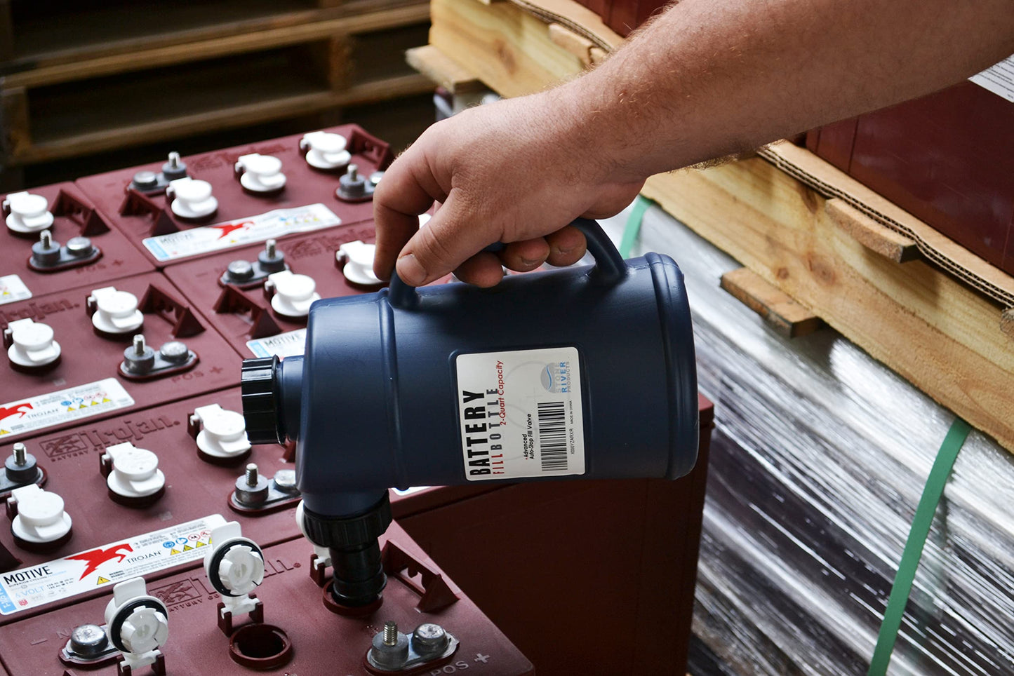 Heavy Duty Battery Filler With Auto Shut And Drip-Free Valve | 2-Quart Capacity Fast And Extra Safe. Battery Filler Bottle For Golf Cart And Automotive Tools. Avoid The Mess When Serving Your Units